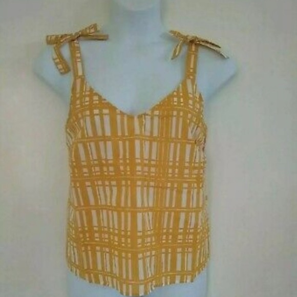 Universal Threads Tank - Picture 6 of 7